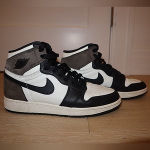 Authentic Air Jordan 1 Retro High OG 'Dark Mocha'